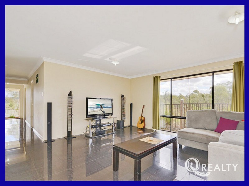 8 Wallis Circuit, North Lakes QLD 4509