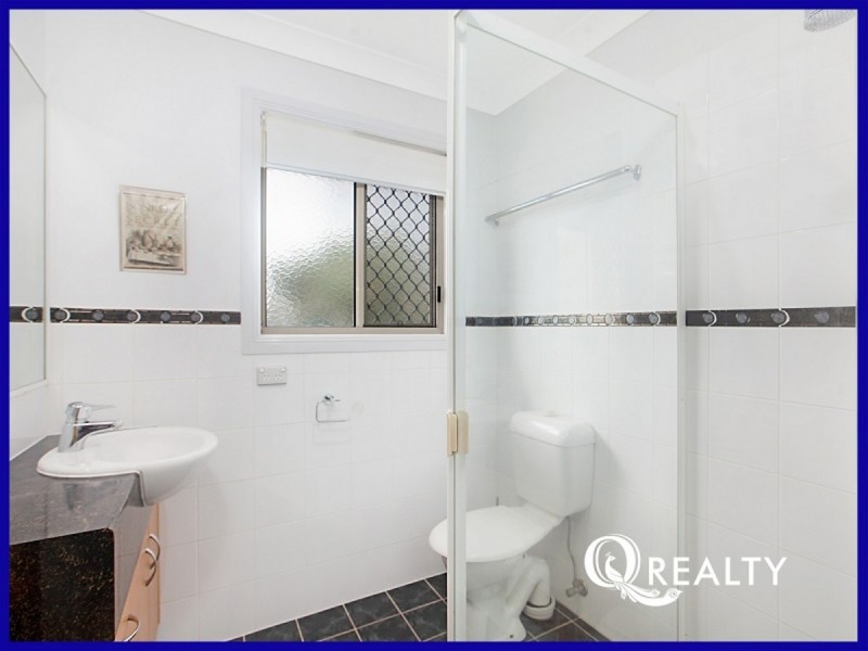 155 Stradbroke Avenue, Wynnum QLD 4178