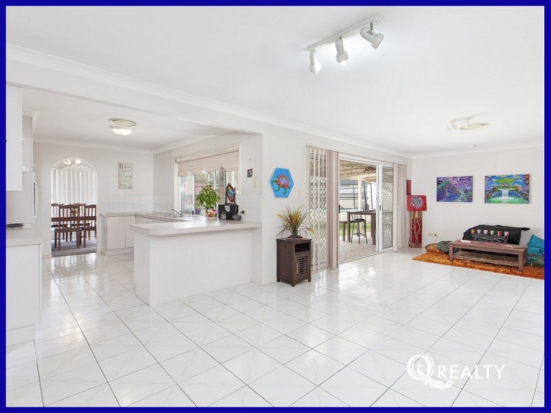 12 Gunee Place, Parkinson QLD 4115