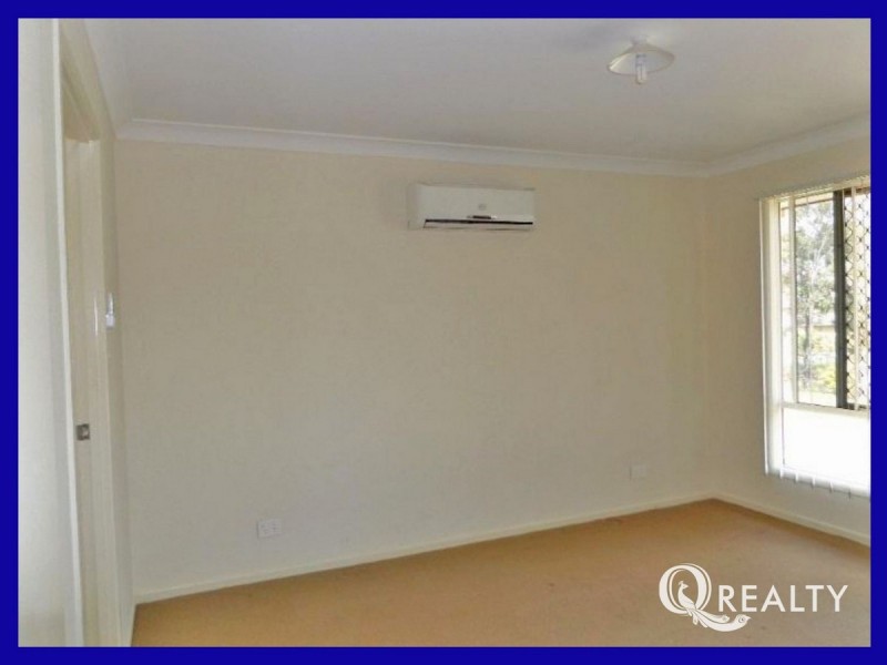 86 High Street, Blackstone QLD 4304