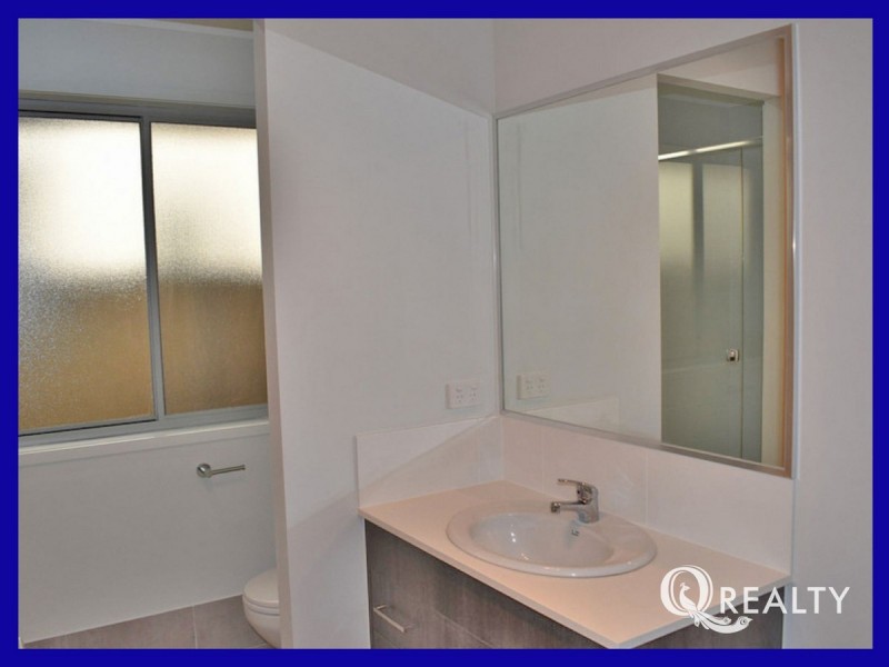 4 Pipet Crescent, Pallara QLD 4110