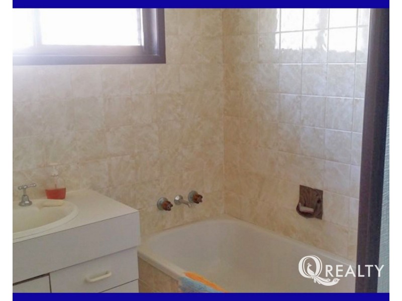 8 Glenefer Street, Runcorn QLD 4113