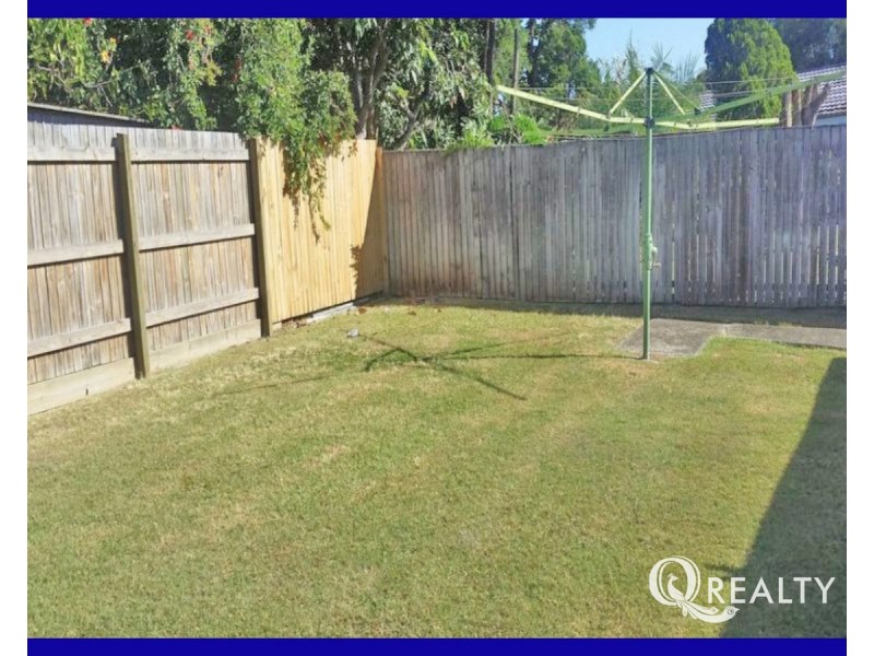 8 Glenefer Street, Runcorn QLD 4113