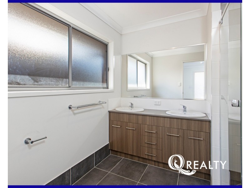 4 Pipet Crescent, Pallara QLD 4110