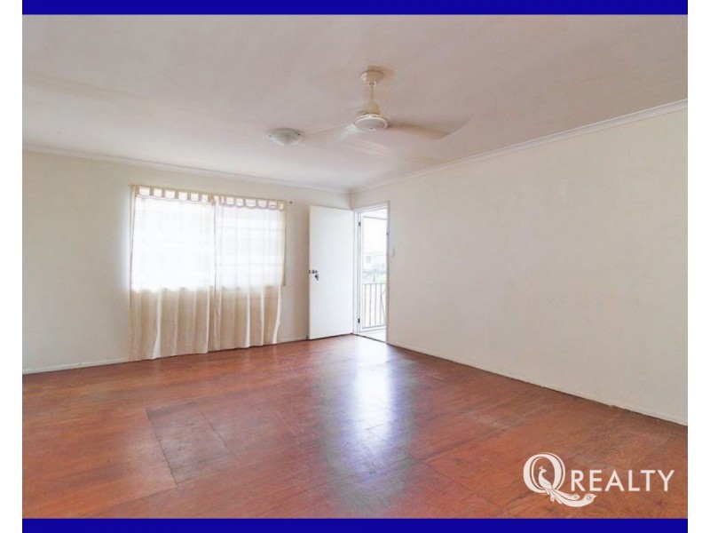 62 Aquarius Drive, Kingston QLD 4114