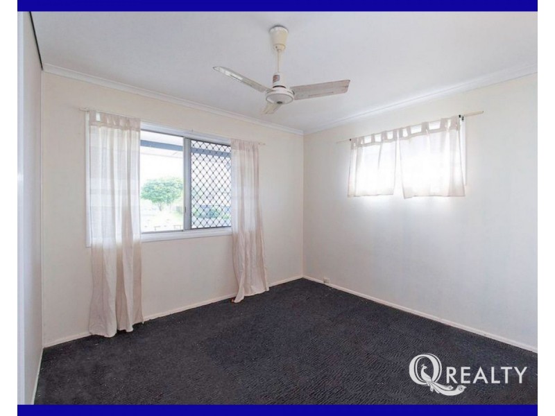 62 Aquarius Drive, Kingston QLD 4114