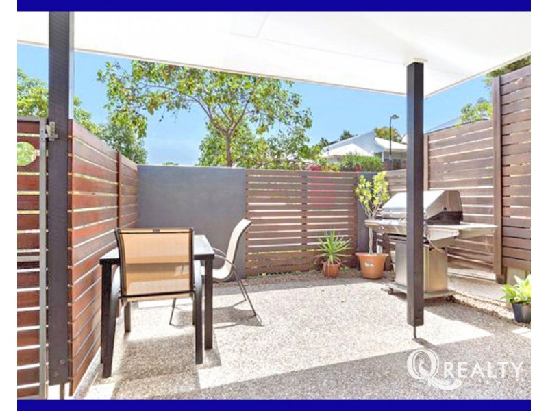 6 Pinnacle Close, Springfield Lakes QLD 4300