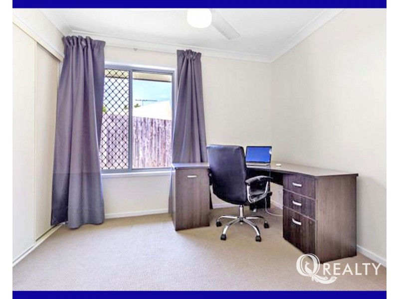 6 Pinnacle Close, Springfield Lakes QLD 4300
