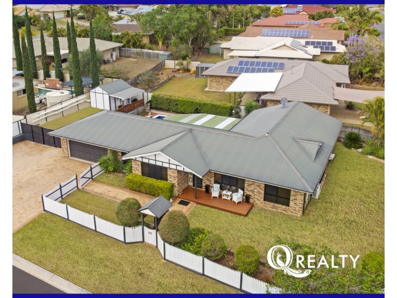 82 Bannockburn Crescent, Parkinson QLD 4115