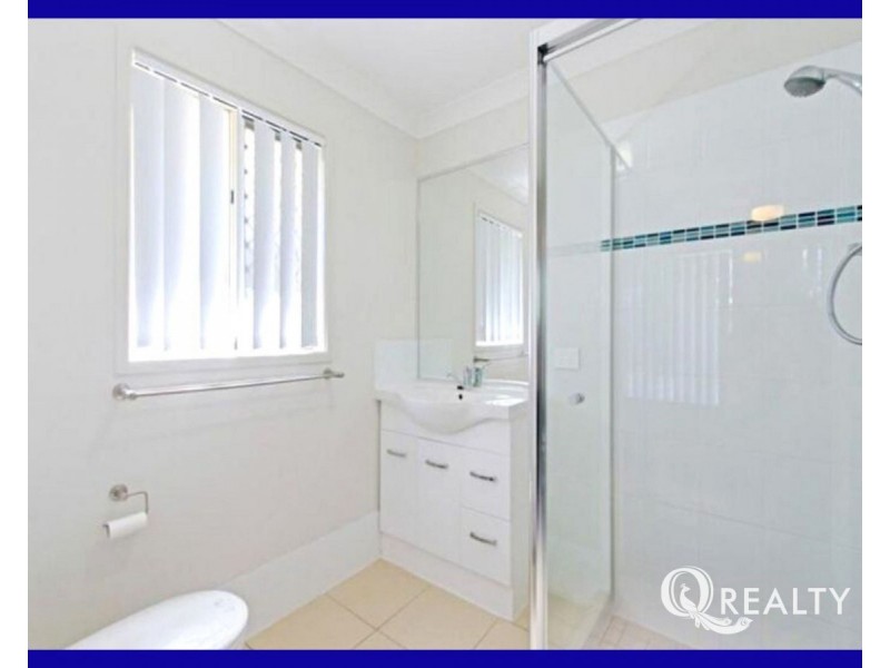 12 Bowen Place, Blackstone QLD 4304