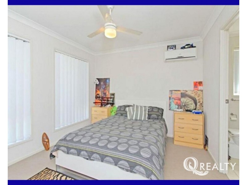 12 Bowen Place, Blackstone QLD 4304