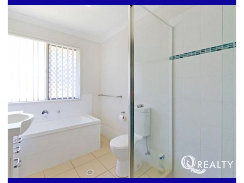 12 Bowen Place, Blackstone QLD 4304