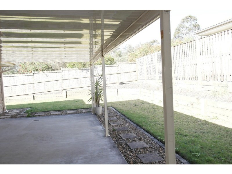 10 Eric Drive, Blackstone QLD 4304