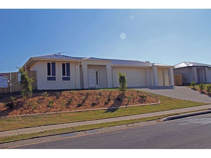 12 Iris Court, Yamanto QLD 4305