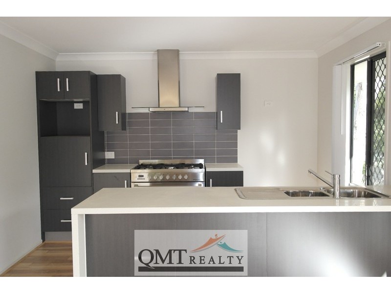 9 Conway Street, Riverview QLD 4303