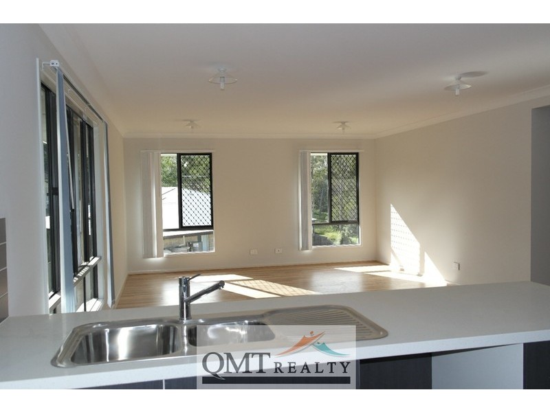 9 Conway Street, Riverview QLD 4303