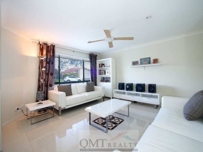 3 Summerhill Court, Marsden QLD 4132