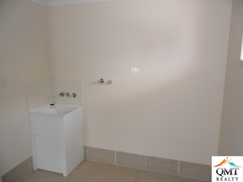 1 Walter Street, Blackstone QLD 4304