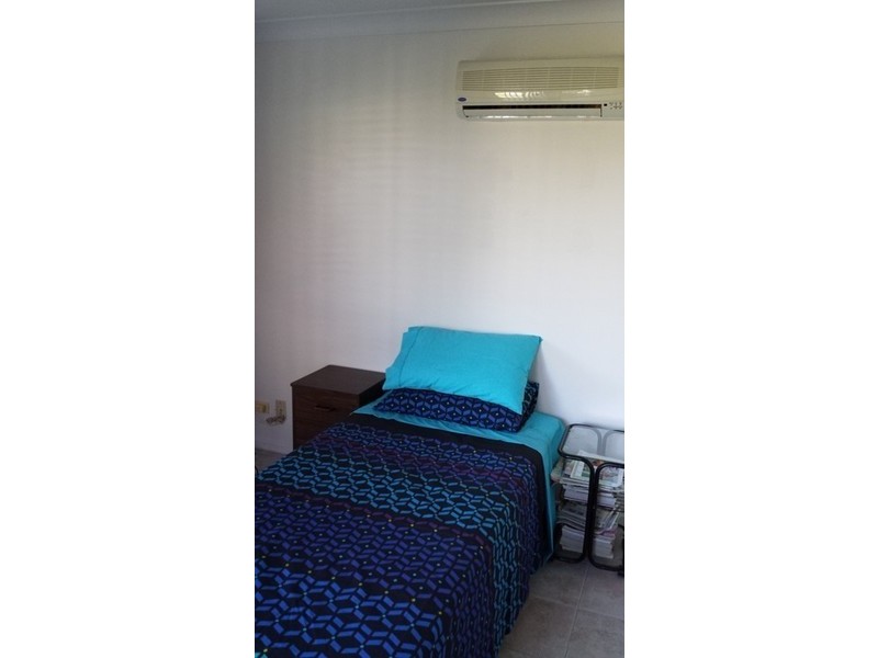 25 HIGHRIDGE RD, Springfield QLD 4300