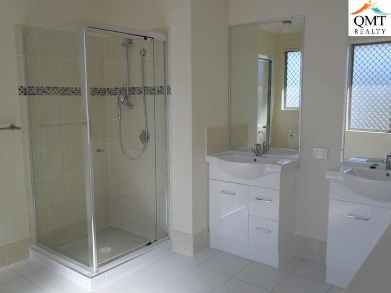 11 Lilly Close, Yamanto QLD 4305