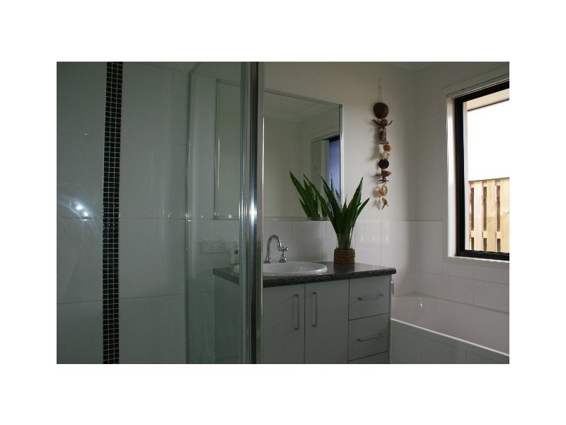41 The Landings, Coomera QLD 4209