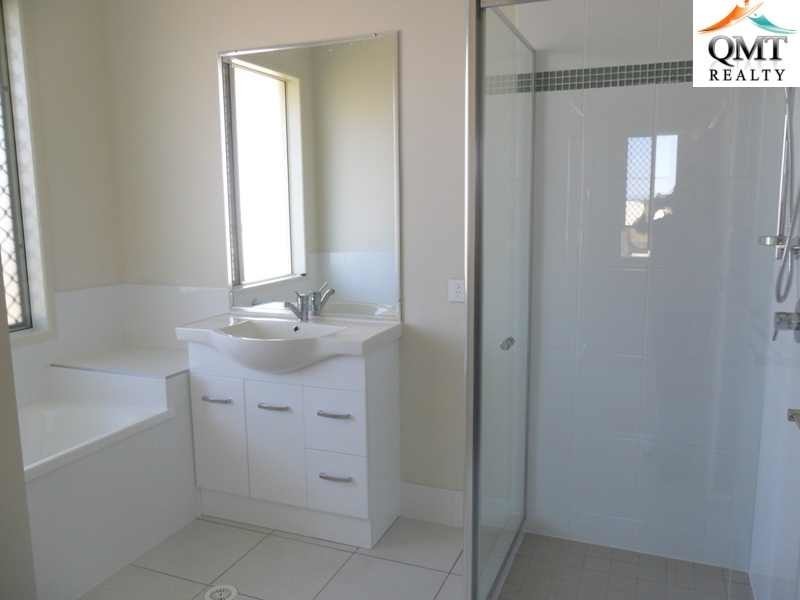 16 Iris Court, Yamanto QLD 4305