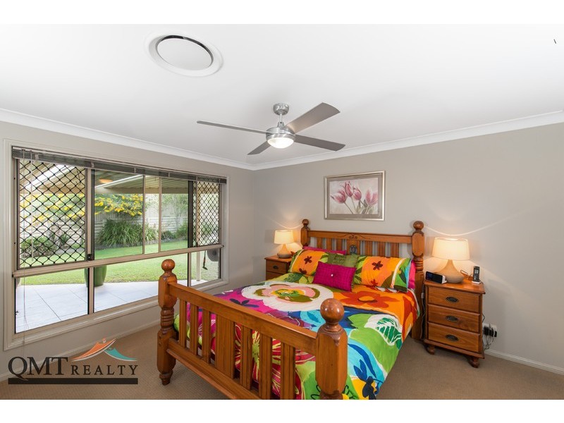 27 Bobbie Street, Parkinson QLD 4115