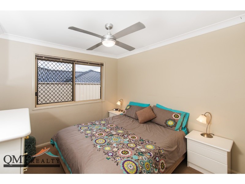 27 Bobbie Street, Parkinson QLD 4115