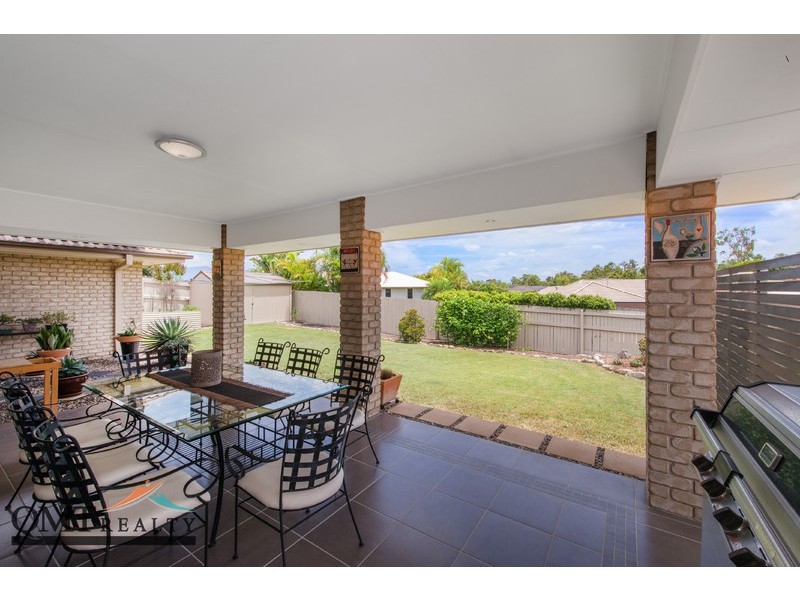 32 Watarrka Drive, Parkinson QLD 4115