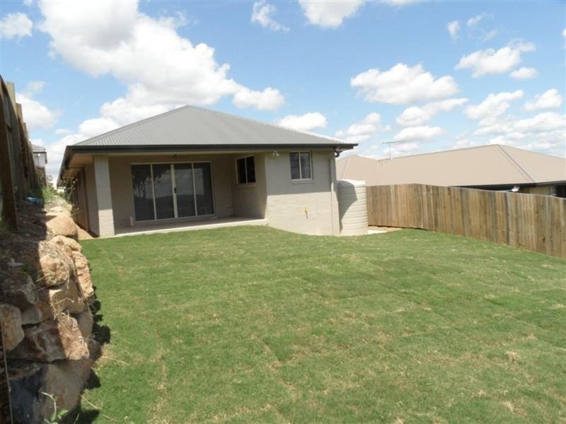 58 Outlook Drive, Waterford QLD 4133