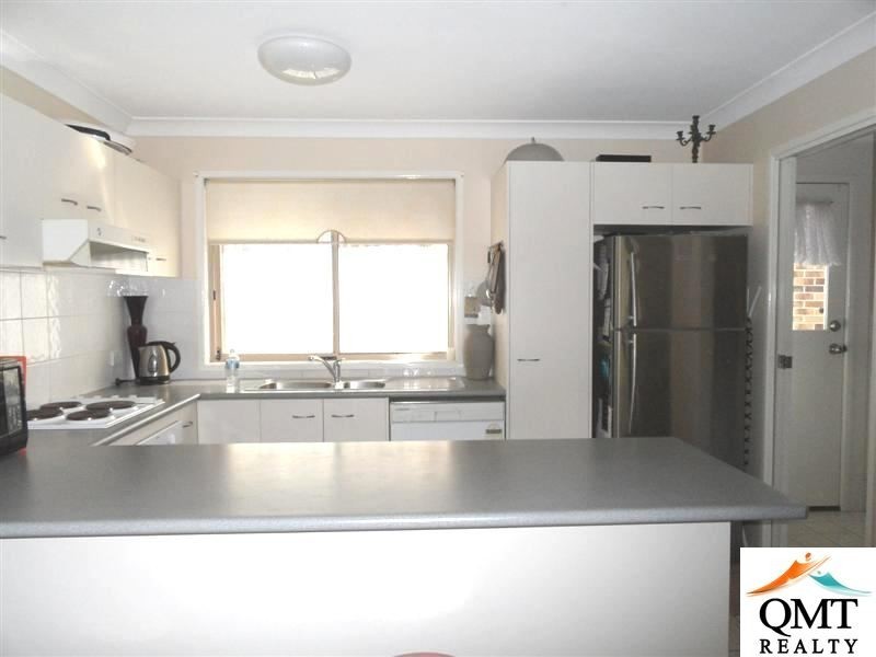 16 Sugarloaf Street, Forest Lake QLD 4078