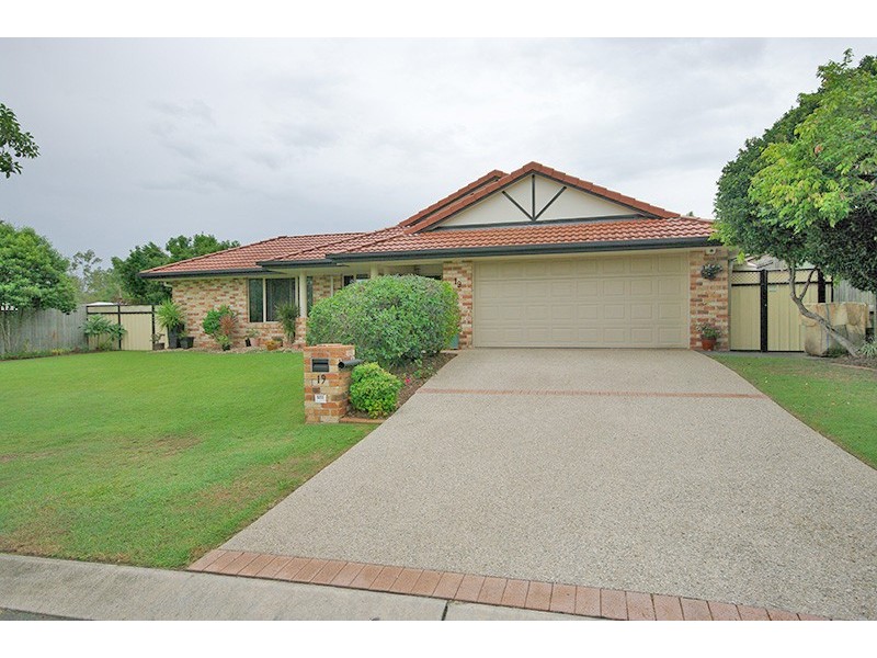 19 Morialta Place, Parkinson QLD 4115
