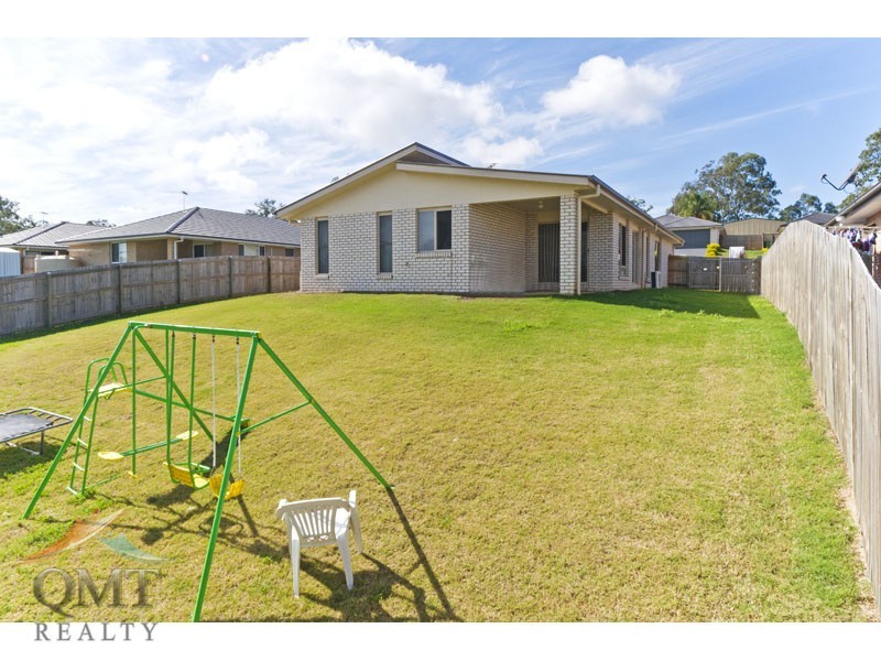 14 Benjamin Court, Yamanto QLD 4305