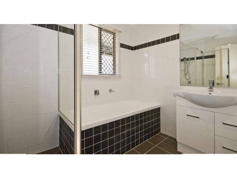 36 Gibraltar Circuit, Parkinson QLD 4115