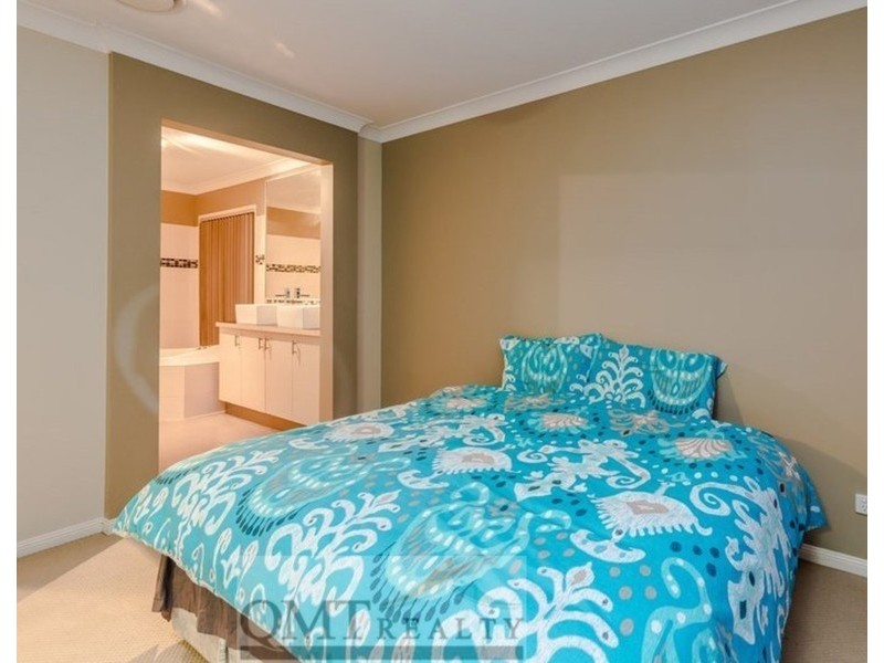 9 Naracoorte Place, Parkinson QLD 4115
