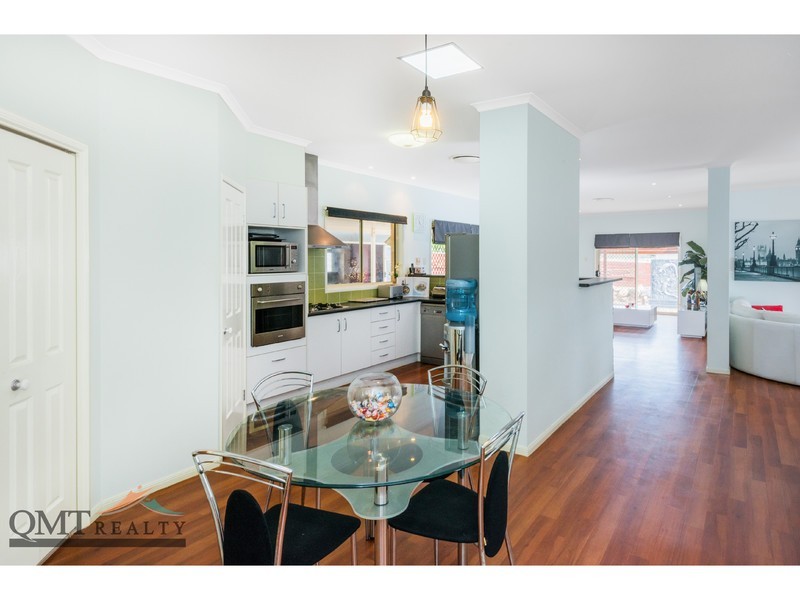 9-11 Waterdragon Court, New Beith QLD 4124