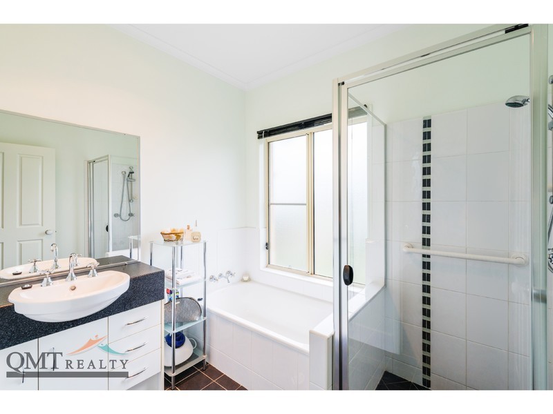 9-11 Waterdragon Court, New Beith QLD 4124