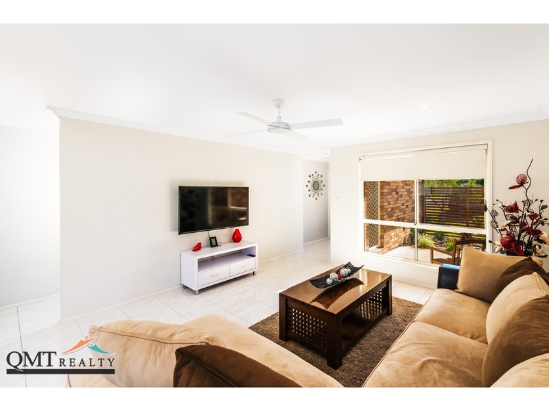 1 Freeman Place, Calamvale QLD 4116