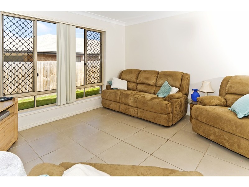 14 Benjamin Court, Yamanto QLD 4305