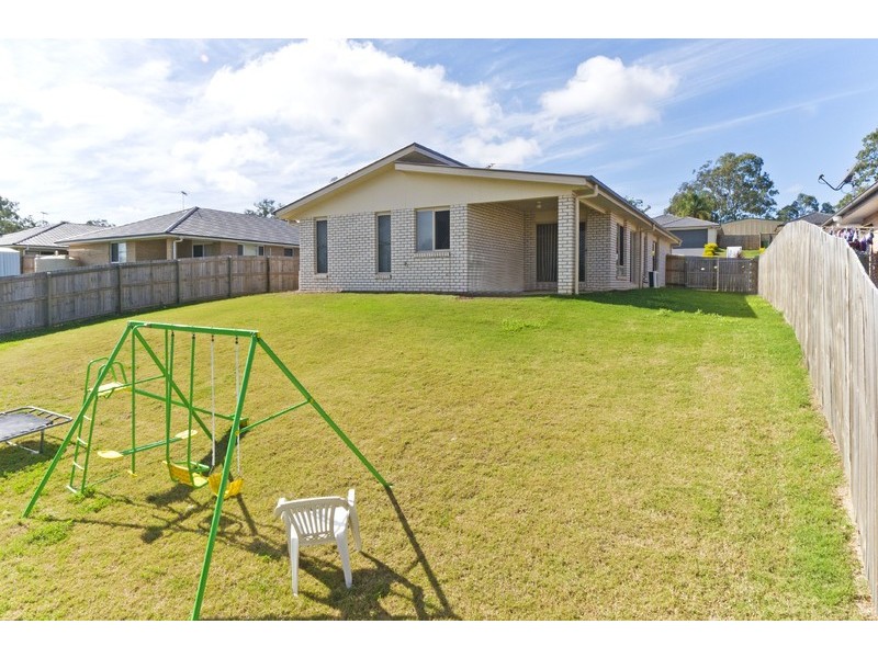 14 Benjamin Court, Yamanto QLD 4305
