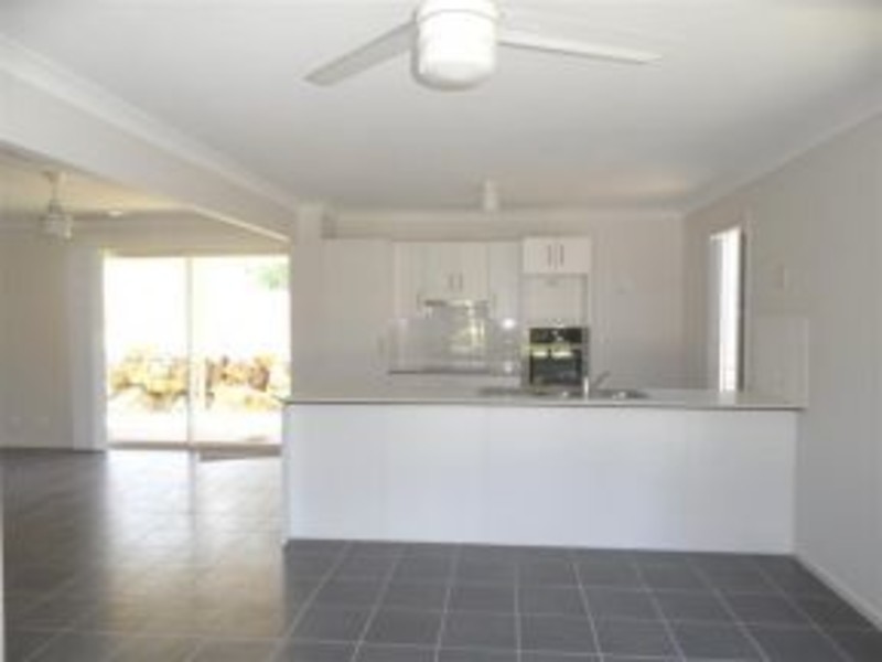 221 Eagle Street, Collingwood Park QLD 4301