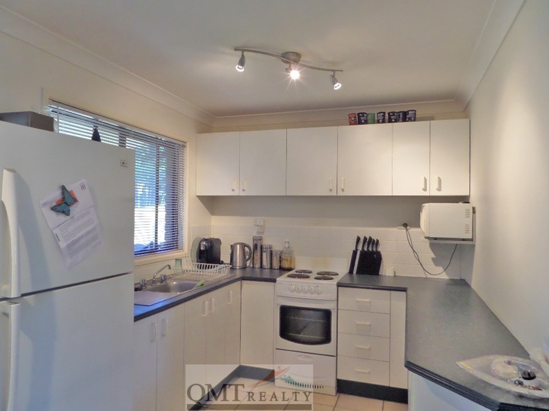 4 Cyril Court, Hillcrest QLD 4118