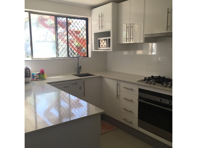 7 Paringa Court, Hillcrest QLD 4118