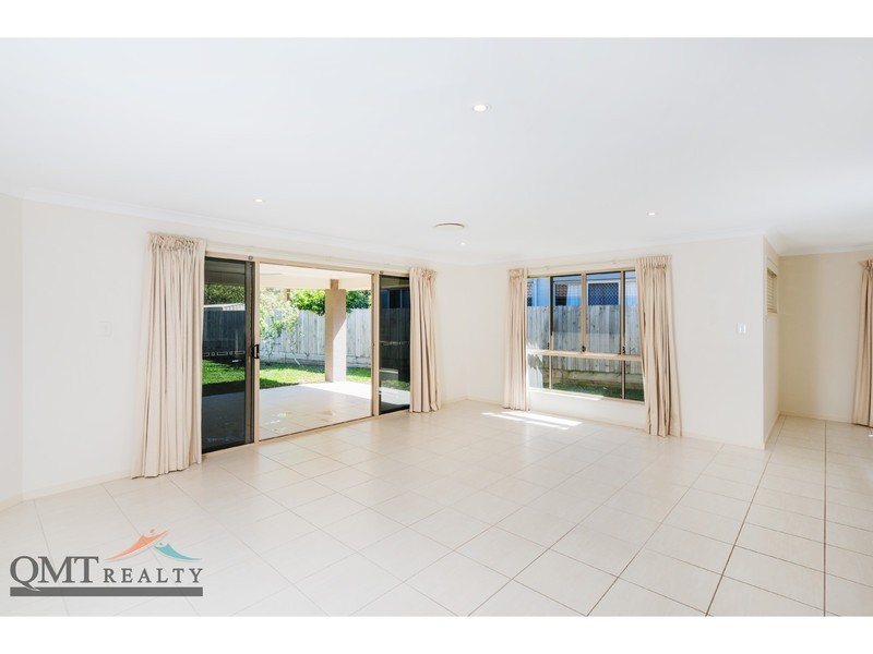 4 Coalstoun Crossing, Waterford QLD 4133