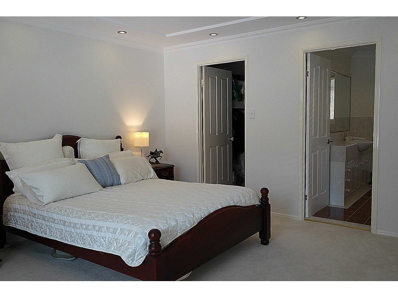 31 Cedar Place, Stretton QLD 4116