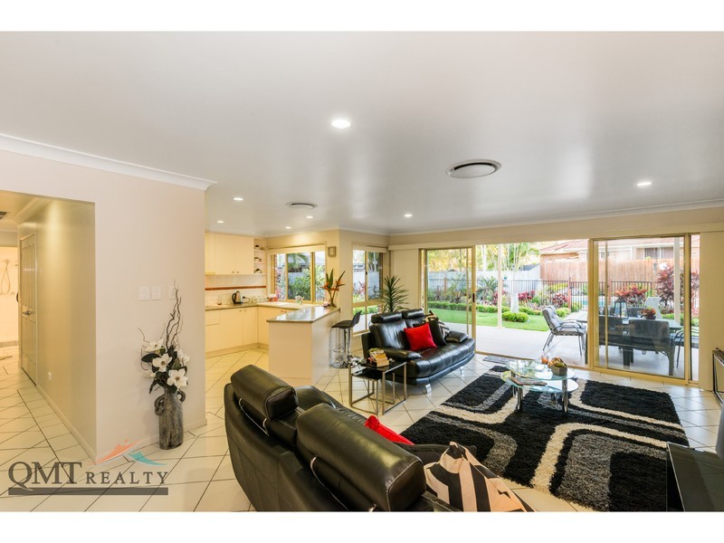 5 Superior Place, Parkinson QLD 4115