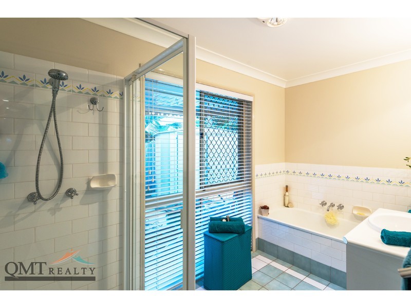 5 Superior Place, Parkinson QLD 4115