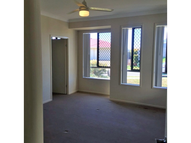 5 Lilly Court, Yamanto QLD 4305