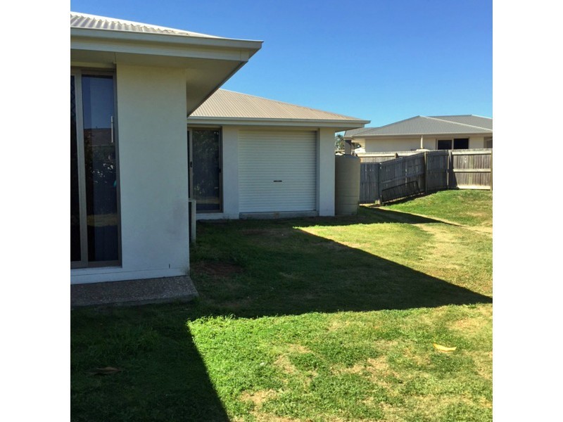 5 Lilly Court, Yamanto QLD 4305