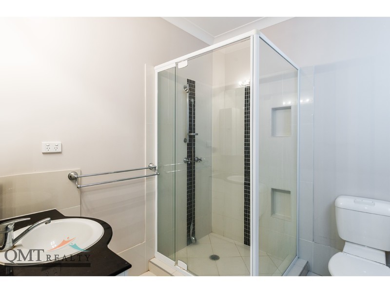 1 Gramby Street, Bellbird Park QLD 4300